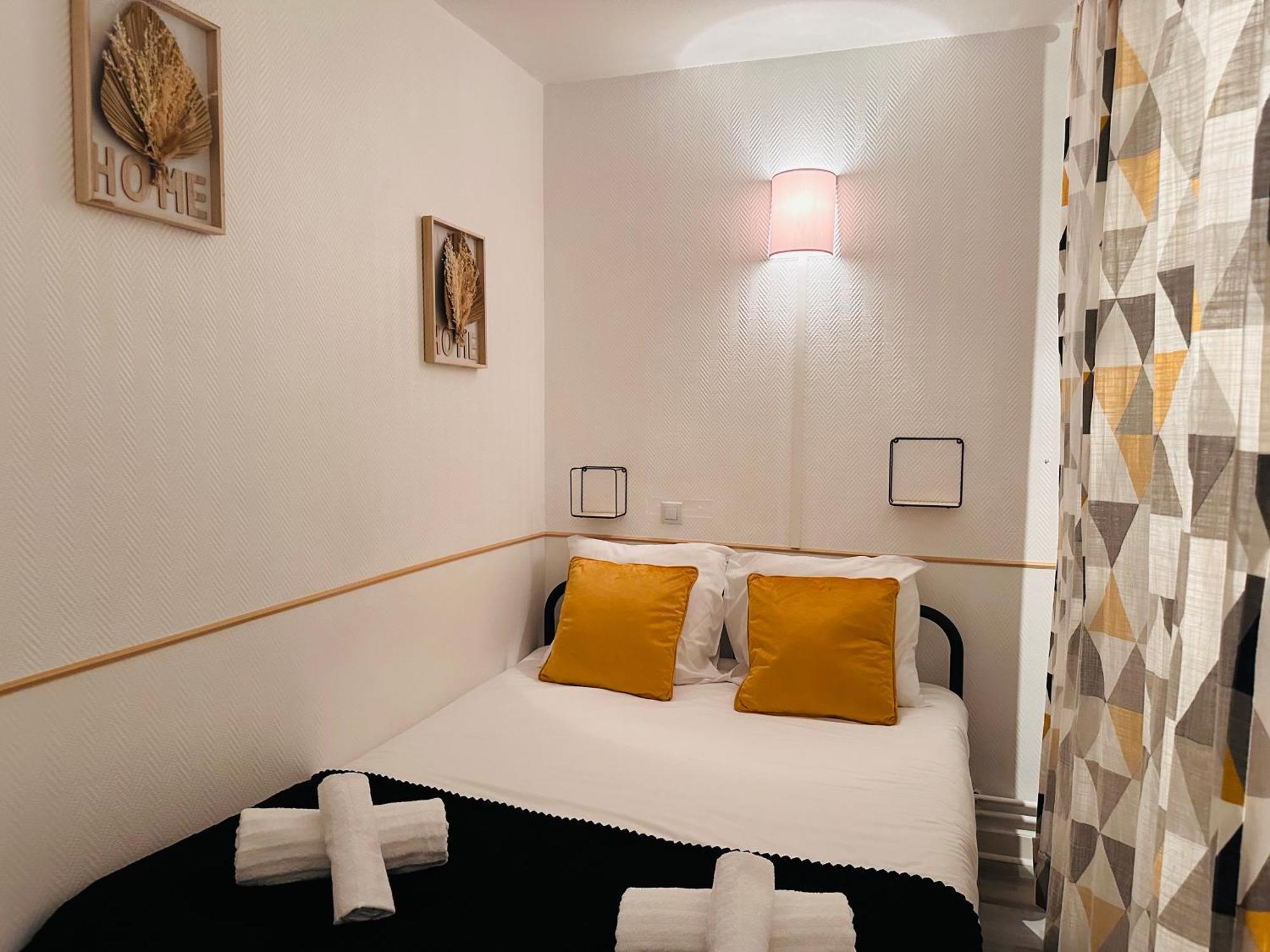 Orleans Centre Proche Gare - Appartement Fonctionnel Residence Calme Parking Prive Gratuit - Le Central Elegance Esterno foto