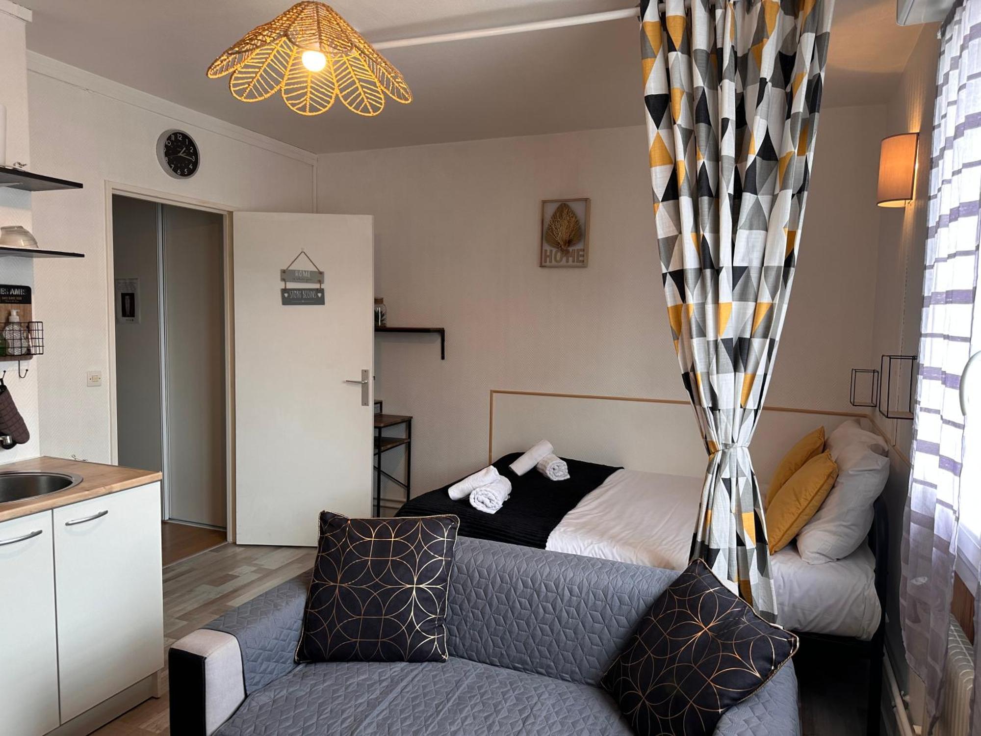 Orleans Centre Proche Gare - Appartement Fonctionnel Residence Calme Parking Prive Gratuit - Le Central Elegance Esterno foto